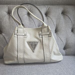 GUESS Cream Shoulder Bag